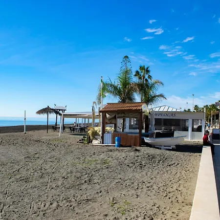 アパート Rio Seco Loft Beach- Rent Malaga トレ・デル・マール